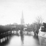 View from Abingdon Bridge west along the Thames towards St Helen's Church